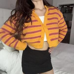 Cozy Striped Cropped Cardigan Sweater - Small